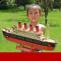 Đồ chơi lắp ráp gỗ 3D Mô hình Tàu Titanic Laser ZY-073 - Tặng kèm đèn LED USB trang trí