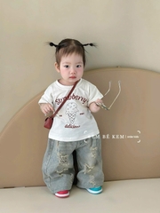 SET QUẦN JEAN STRAWBERRY RÁCH CỰC CHẤT CHO BÉ GÁI