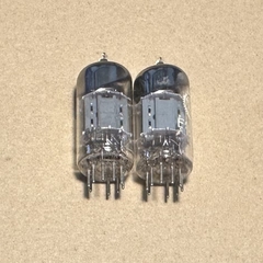 Valvo ECC82 Getter Nghiêng 30° Van Rất Hiếm