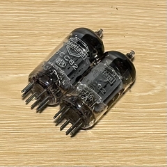 2pcs Mullard ECC82 / 12AU7 Tấm Trung Bình. Đã Được Kiểm Tra 90% TV7