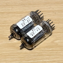 Bóng Đèn 12AX7. Telefunken ECC83 12AX7 Logo Đáy Kim Cương. Tấm Dài Có Gân Đã Kiểm Tra 100% TV7