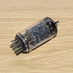 Tube ECC83 Telefunken Tấm Dài Có Gân. Test Strong TV7