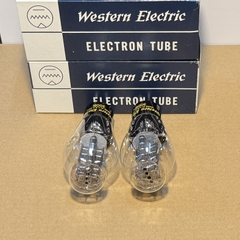 Cặp Triode Western Electric 300B Do Hoa Kỳ Sản Xuất Mới trong hộp Chưa Sử Dụng (VT7)