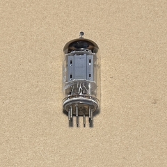 Tube ECC82 Siemens Tấm Dài 17mm