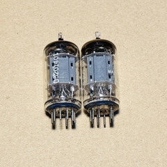 Telefunken ECC83 / 12AX7 Diamond Bottom Valve Tube TV7 Test