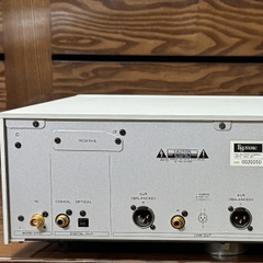 Esoteric SA-10. Đầu CD/SACD Player Esoteric SA-10