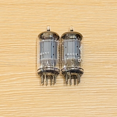 Đèn Telefunken ECC83/12AX7. Đáy kim cương tấm dài trơn 17mm