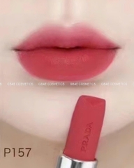 Son Dưỡng Prada Beauty Moisturizing Lip Balm Fullsize
