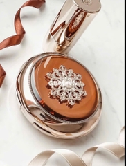 Set Cushion WHOO tái sinh (1 cushion sẵn lõi + 1 lõi refill + 1 cọ tán + 1 bao đựng)