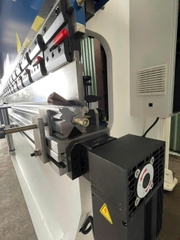 Máy Chấn NC 100 Tấn 3M2
