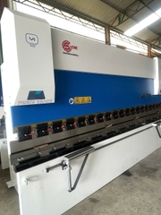 Máy Chấn CNC 110T 4M