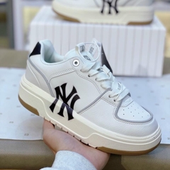 Giày sneaker chunky liner trắng viền xám