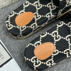 Dép Lê quai ngang GC họa tiết monogram logo nam nữ Mới 2024 Cập Bến,Dép Lê Huấn Hoa Hồng họa tiết gc