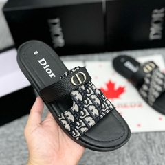 Dép lê nam quai ngang CD quai da Pu đen phối vải dệt vân chữ monogram tag logo bạc đế cao su đúc, Dép DIO Đế Khâu Thêu