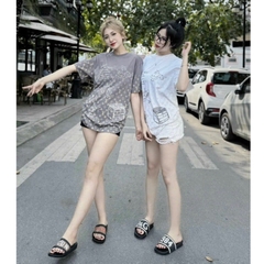 Dép Lê nam nữ quai ngang cao su quai nổi chữ D&G viền trắng đế đúc nổi hoạ tiết Số vs Chữ hoa văn cao cấp