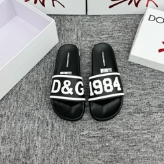 Dép Lê nam nữ quai ngang cao su quai nổi chữ D&G viền trắng đế đúc nổi hoạ tiết Số vs Chữ hoa văn cao cấp