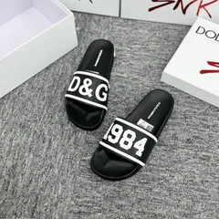 Dép Lê nam nữ quai ngang cao su quai nổi chữ D&G viền trắng đế đúc nổi hoạ tiết Số vs Chữ hoa văn cao cấp