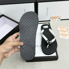 Dép Tông GC Đi Biển xỏ ngón cực chất, Tông gc qai trắng dập vân chìm,Tông GC nam nữ cực sang chảnh đính logo kim loại