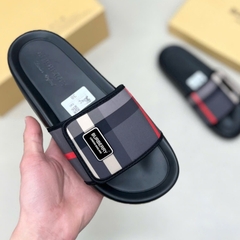 Dép lê nam nữ cao cấp BBR dán quai ngang cực bền, năng động, độc lạ, ngầu, HOT TREND 2025 Full Box