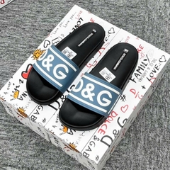 Dép Nam dg chữ to in logo đế êm chân.đế pu chống nước siêu đẹp thời trang sành điệu giá rẻ học sinh sinh viên