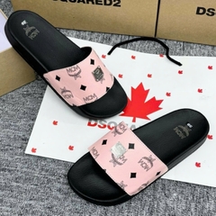 Dép Nam Nữ MờCêMờ Hồng Quai Ngang Đính Tag Logo kim loại SIêu Đẹp full box - Dép Quai Ngang Nam Nữ M.C.M Phối Màu