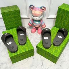 Dép quai ngang nam nữ MCM XÁM Rêu tag gương QC loại 1,Dép MCM Wmms Slides Monogram Rêu bản Trơn.