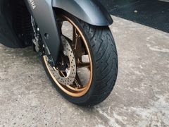 YAMAHA XMAX 300 - ODO 9000km chủ đi kĩ , chăm xe thường xuyên