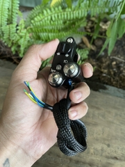 Cùm công tắc trái - phải cnc 22mm tình trạng 95% như mới