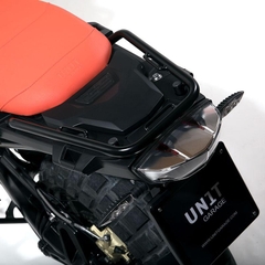 Tay dắt Unit Garage cho BMW GS1250 màu đen mờ - 526KG