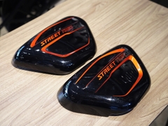 Cặp cốp hông Triumph Street Twin đỏ đen - 173