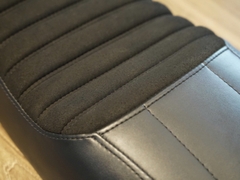 Yên Crafton Triumph đen  - 162