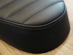 Yên Triumph chính hãng may da lại - 161 KG