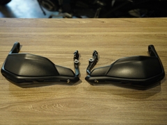 Bảo vệ tay lái zin Triumph Scrambler 1200 (1 cặp) - 259