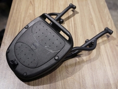 Bộ baga đế thùng Givi cho Triumph Speed 400 - 179 KG