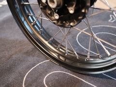 Cặp bánh căm zin Triumph T100 đã làm tubeless - 284 KG