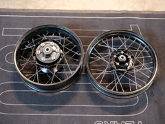 Cặp bánh căm zin Triumph T100 đã làm tubeless - 284 KG