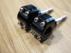 Gù ghi đông 22mm đen bóng (1 cặp) - 367