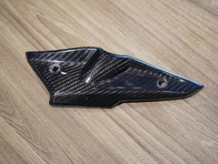 Ốp ống gió và ốp bên trái bình xăng R9T Carbon -394 KG