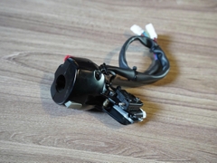 Bộ cùm tay lái trái phải zin Triumph T100/T120 (có sẵn bao tay Motogadget) - 442