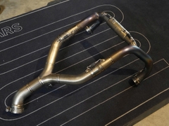 Cổ pô Titanium Akrapovic cho BMW RNineT (14-21) - 457 KG