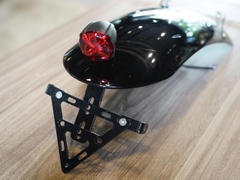 Vè sau custom cho Speed Twin 900 có pát biển số + đèn hậu Koso - 461 KG