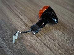 Xi nhan sau bên phải zin Triumph T100/T120 màu đen - 466 KG