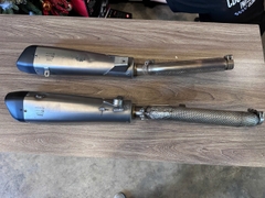 Cặp pô Akrapovic cho Triumph Scrambler 1200 - 521KG