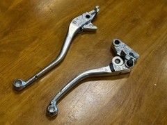 Cặp tay thắng tay côn zin Triumph T100/T120/Street Twin - 532 KG