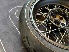 Cặp mâm zin BMW R Ninet Classic + vỏ Michellin Road 5 - 552 KG