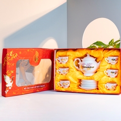 Bộ ấm chén sứ Ruby họa tiết hoa sen