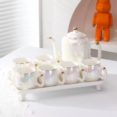 Bộ tách trà phong cách Anh sứ xương viền vàng Ruby