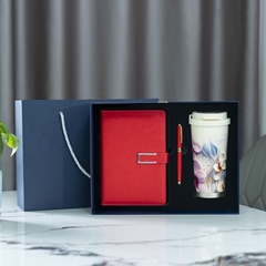 Quà Tặng Doanh Nghiệp Ruby Cốc Giữ Nhiệt Tím Lan Phú Quý, Sổ, Bút.