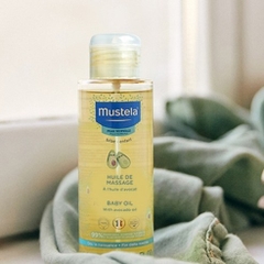 Dầu tắm trẻ em Mustela