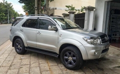 Thảm lót sàn TPE 5D Toyota Fortuner (2008 - 2016)